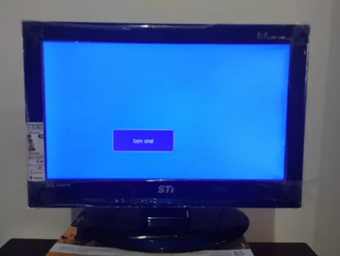 TV STI 19 polegadas (com defeito)<br>Problema: Não sintoniza os canais.