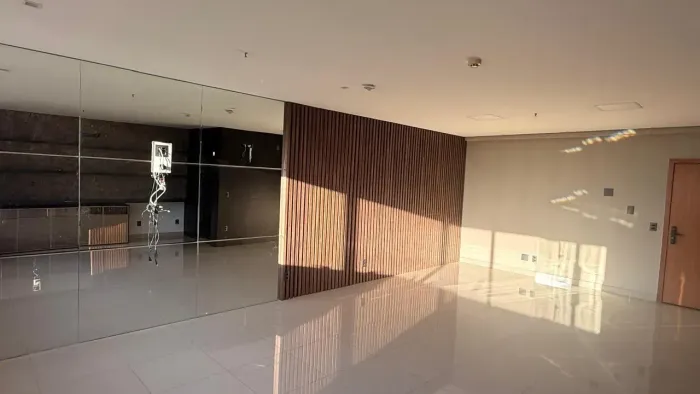 ALugo excelente sala no Edifício Top Tower