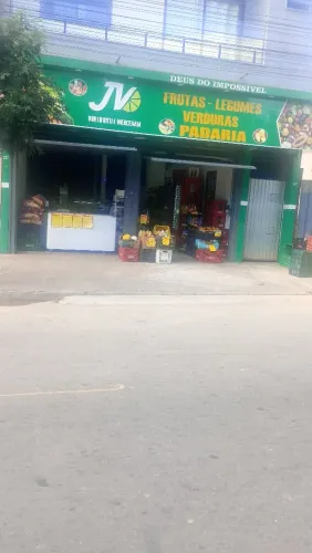 alugo ponto comercial,ou passo o ponto com todo equipamento e mercadoria 