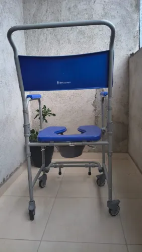 Cadeira de banho novinha