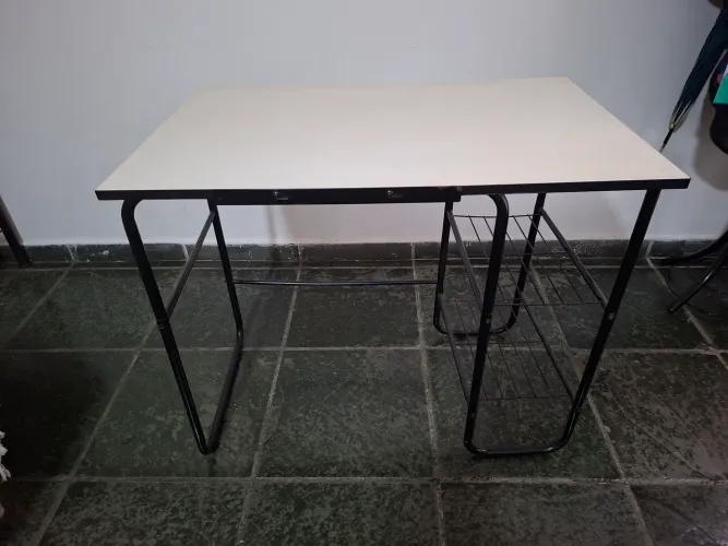 Mesinha para computador