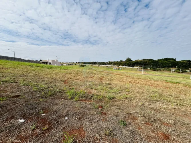 Terreno de 250m² à venda em condomínio - Village Costa Sul