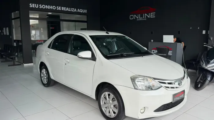 Toyota Etios XLS Sedan 1.5 Flex 16V 4P Aut. 2017