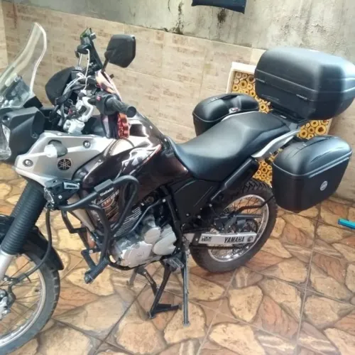 Vendo moto tenere, completa