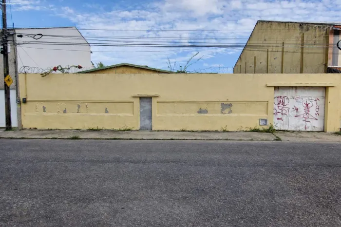 Terreno para Venda em Fortaleza, Montese