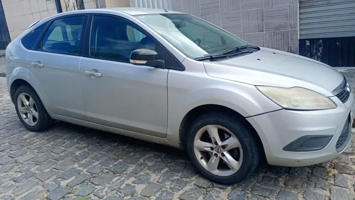 Ford Focus 1.6 S/se/se Plus Flex 8v/16v 5P 2011