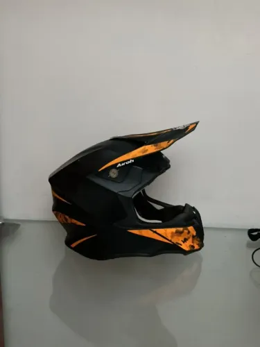 Capacete Airoh - Divido no Cartão Até 12x