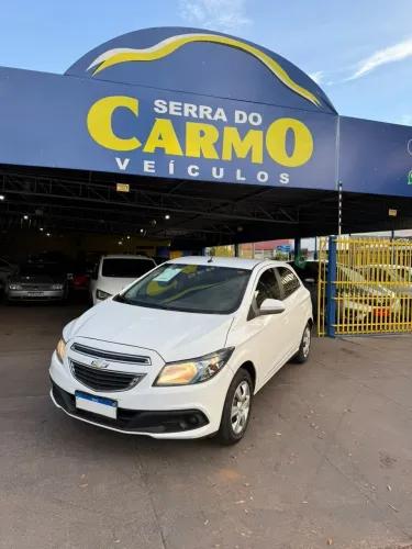 Chevrolet Onix Hatch LT 1.4 8V Flex Power Mec. 4P 2015