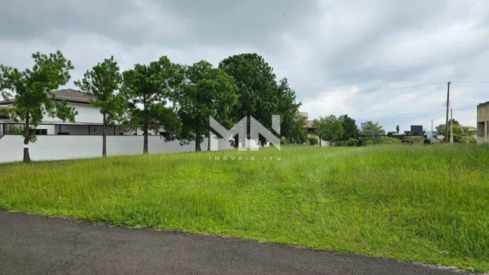 Terreno à Venda no Condomínio Fazenda Palmeiras Imperiais em Salto/SP.