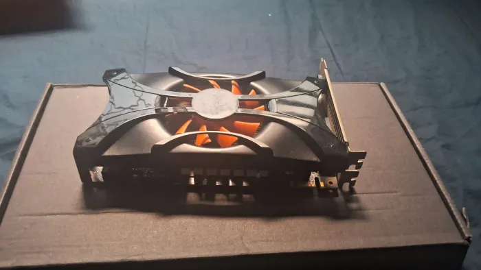 GTX 550ti de 1GB