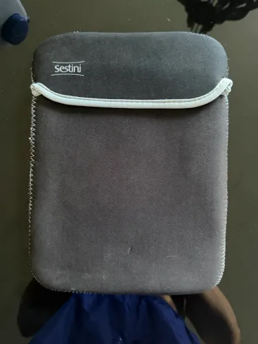 Capa protetora (sleeve) da marca Sestini para tablete 7p