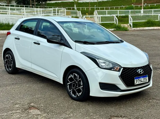 Hyundai HB20 Unique 1.0 Flex 12V Mec. 2019