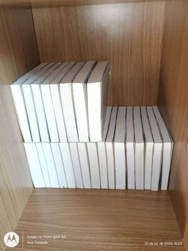 Vendendo essa coleção completa de livros de SIGMUD FREUD