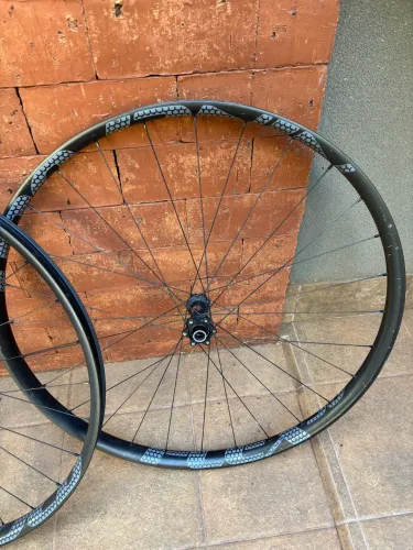 Par de rodas de bicicleta 