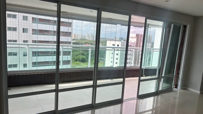 Portas de correr completas em vidro e alumínio