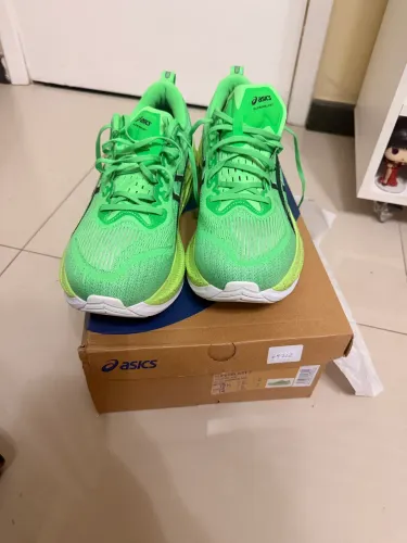 Tênis Asics Superblast 2. Novo. Tamanho 45. Verde. Super Trainer.