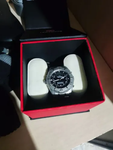 Relógio technos skydiver 40mm 