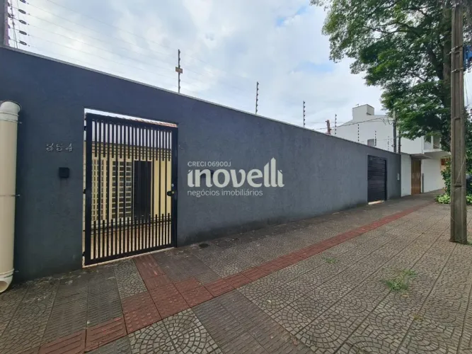 Casa à venda em Maringá, Zona 08, com 3 quartos, com 180.45 m²