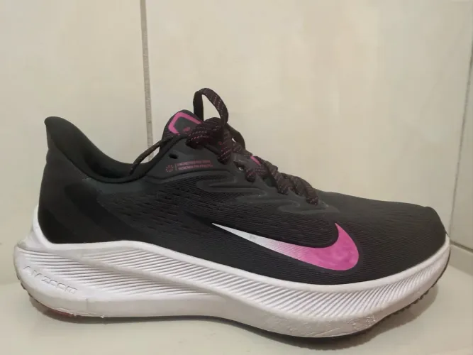 Nike Air Zoom Winflo 7. Número 37