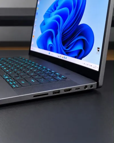 ASUS ROG Zephyrus G16 RTX 5080 16GB | Ultra 9 | 32GB | 2TB OLED