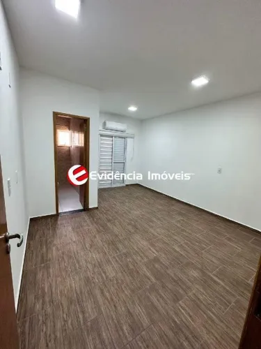 Sala Comercial para Aluguel em Vila Scarpelli, Santo André (10 m²)