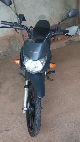 Vende-se uma Honda pop 110i