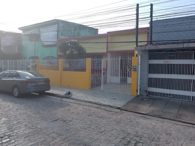 ALUGA CASA NO POÇO