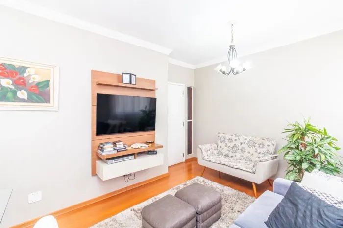 Apartamento à Venda - Sagrada Família, 3 Quartos, 90 m2
