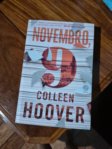 Livro- NOVEMBRO 9- Colleen Hoover