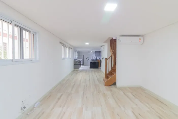 Aluguel Casa em Condomínio 3 Dormitórios - 180 m² Pinheiros