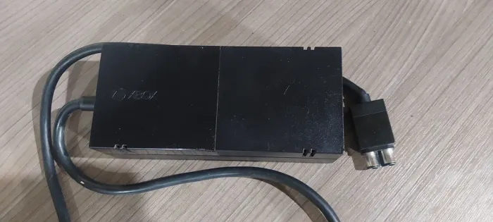 FONTE ORIGINAL XBOX ONE FAT EM BOM ESTADO