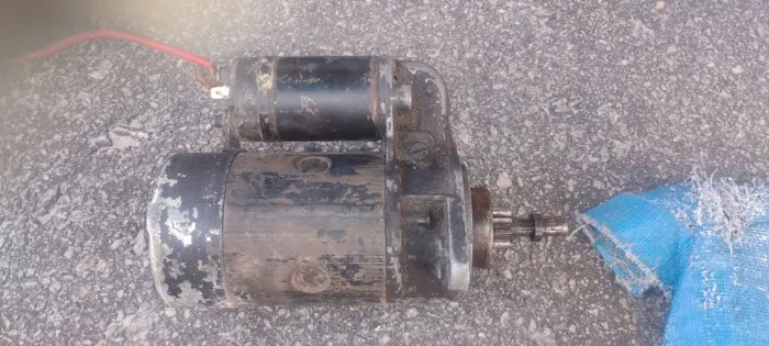 Motor de arranque Kombi 79...Bosch .  12 v 400.00 funcionando 
