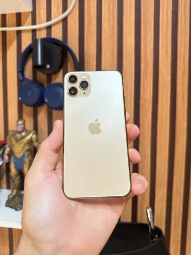 iPhone 11 Pro 64 gb gold. Leia o anúncio antes de mandar mensagem 