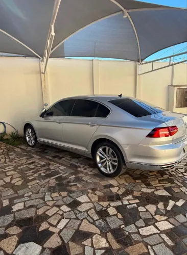 Volkswagen Passat Highline 2.0 TSI 220cv Tip. 2017