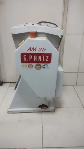 MASSEIRA PROFISSIONAL 25KG