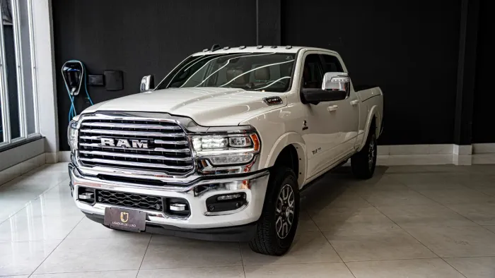 Ram 3500 Limited Longhorn 6.7 TB CD Diesel 2024