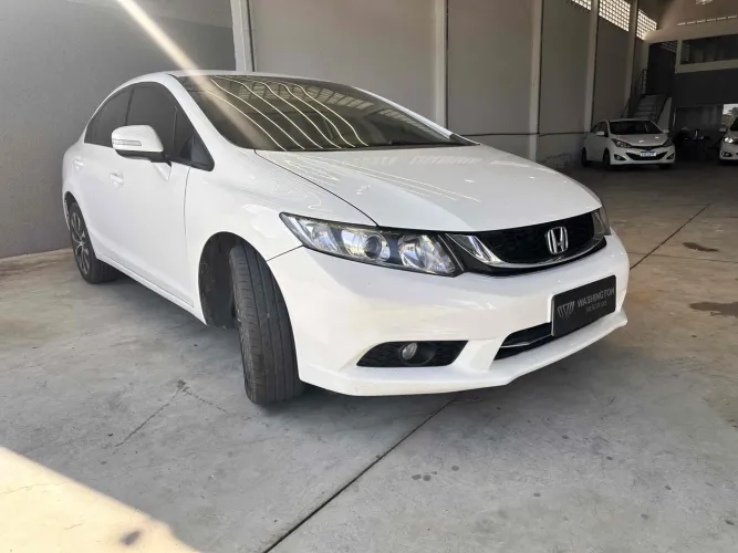 Honda Civic Sedan LXR 2.0 Flexone 16V Aut. 4P 2016