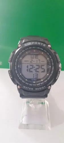Relógio digital esportivo a prova d'água 