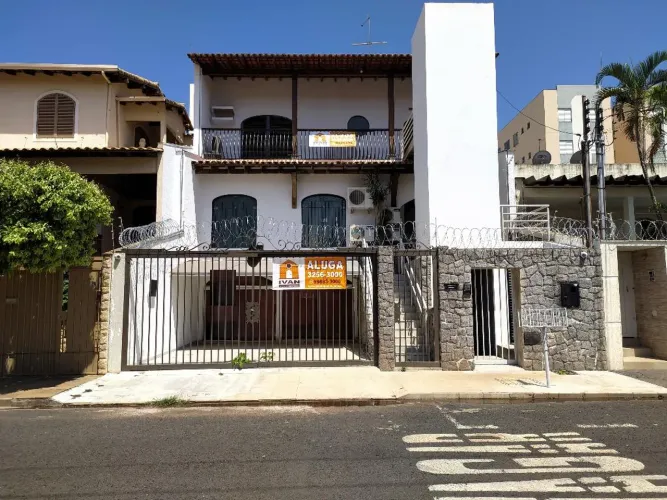 Casa Comercial para locação no bairro Cazeca