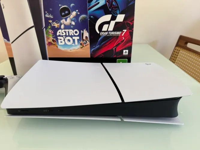 PS5 Slim na garantia até nov/26