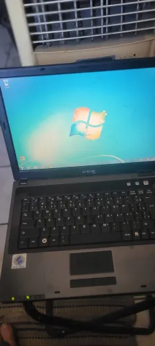 Notebook clássica retro cce..leia o anuncio