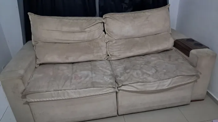 Sofá retratil usado 