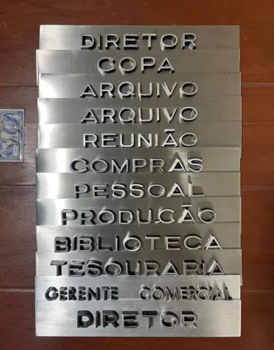 PLACAS PARA PORTA EM INOX