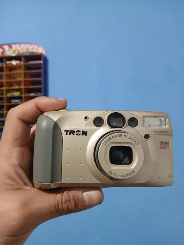 Câmera analógica Tron LCD 2Zm