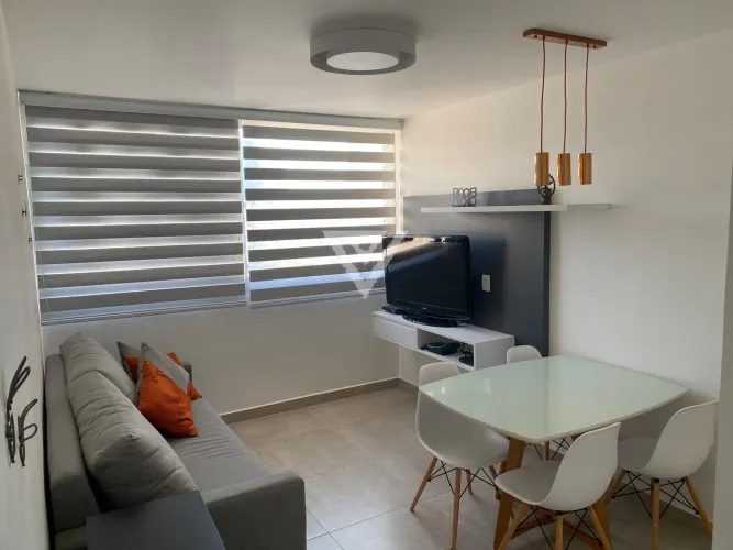 Apartamento Reformado e Mobiliado de 45m² a Poucos Passos do Metrô Faria Lima