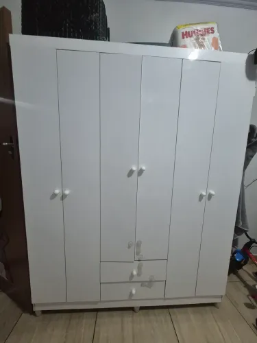 Guarda roupa infantil 6 portas 