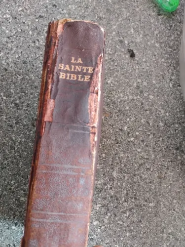 La Sainte Bible antiga 1951