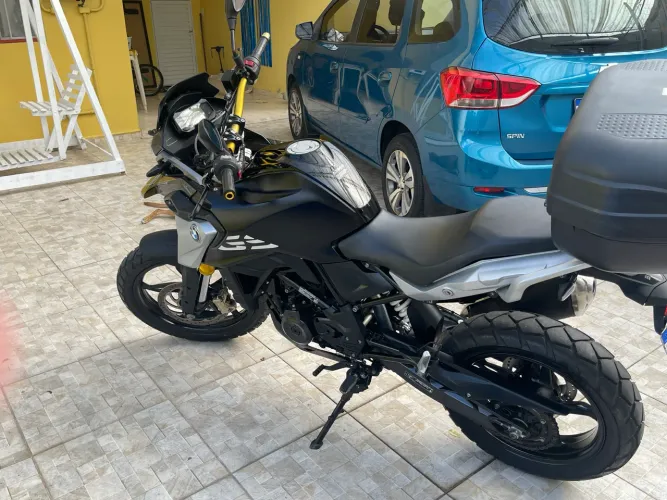 BMW 310GS com 2500 km rodados