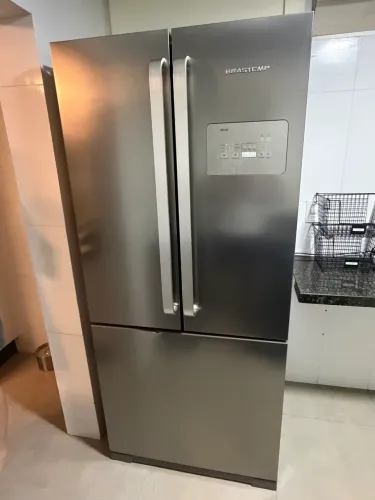 Geladeira French Door 3 Portas Inox Design e Tecnologia Premium Brastemp -