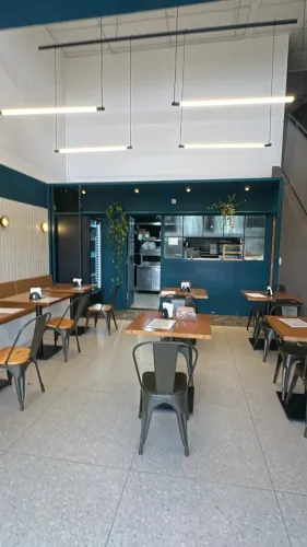 Ponto comercial em Osasco R$89.000,00. Espaço de 70m² equipado, todo reformado. Faturame